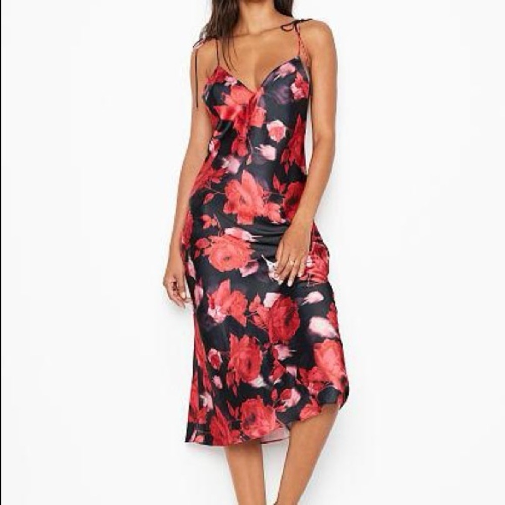 NWT Victoria's Secret Black Rose Slip Dress